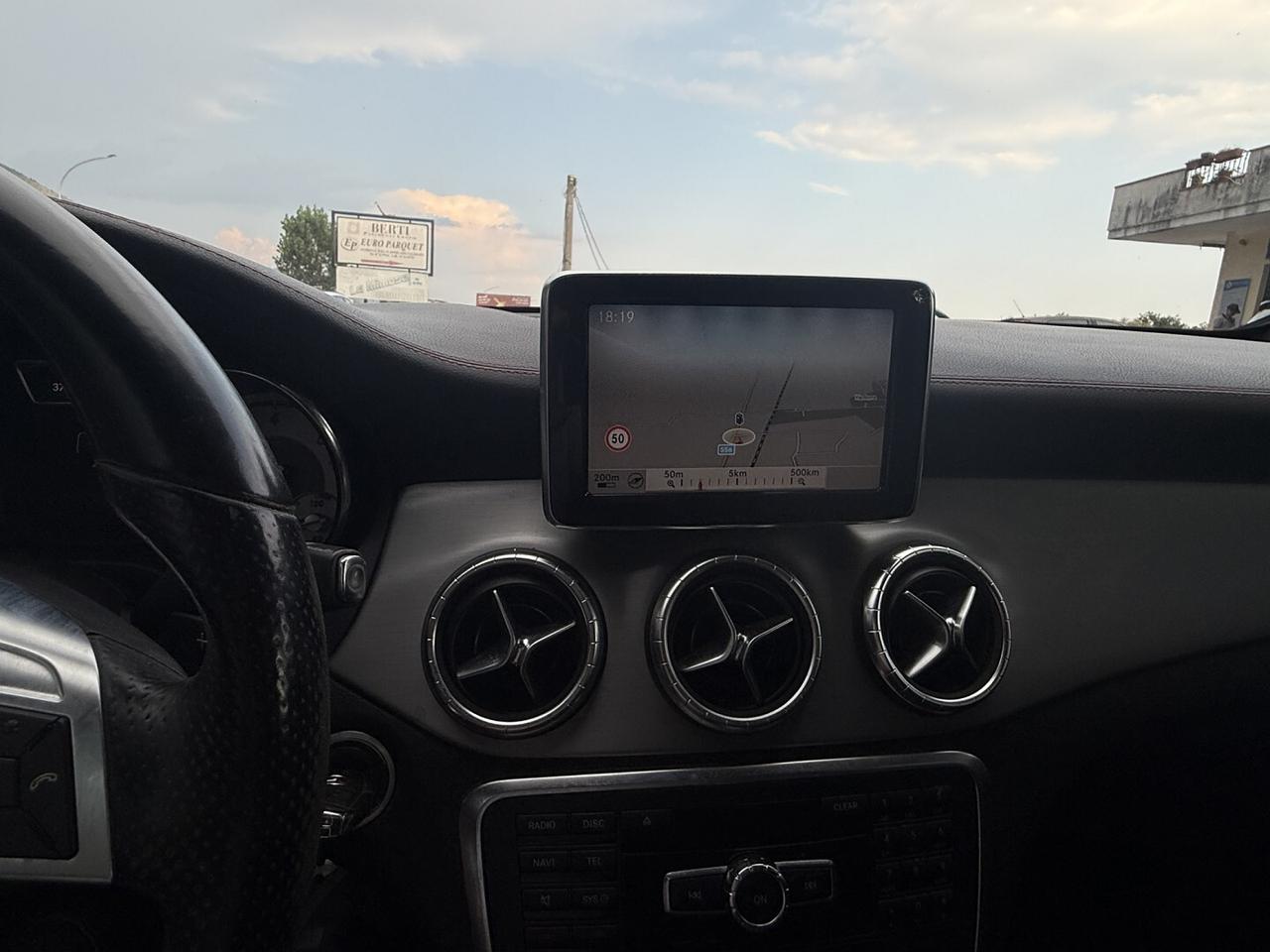 MERCEDES BENZ CLA 220 CDI AUTOMATIC PREMIU