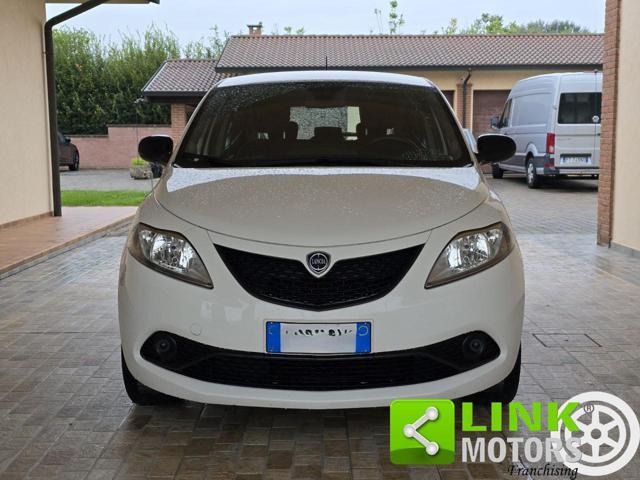 LANCIA Ypsilon 1.2 69 CV 5 porte S&S Gold