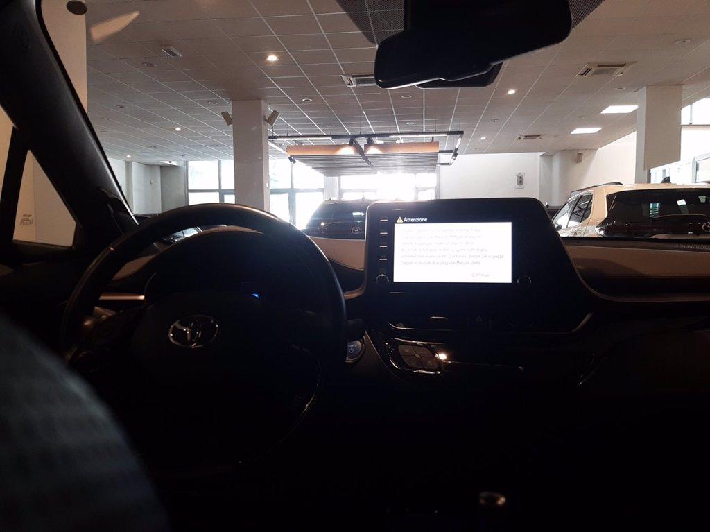 TOYOTA C-hr 1.8h lounge e-cvt del 2021