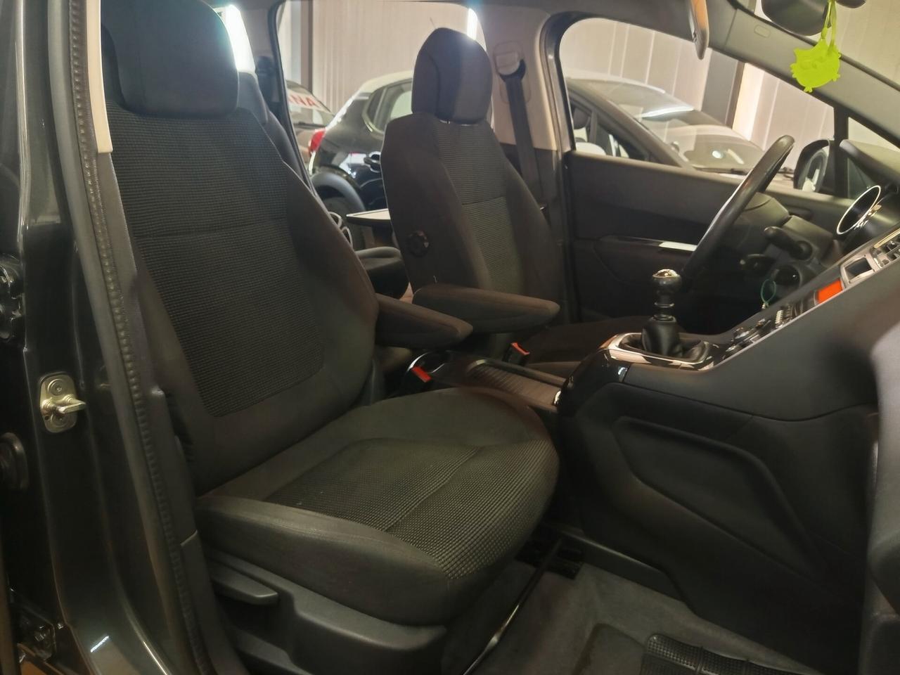 Peugeot 5008 1.6 diesel, 7 posti, 163 Mila chilometri