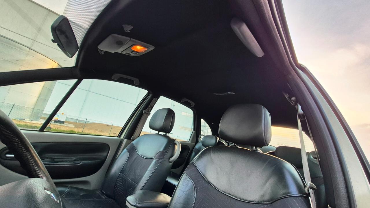 Renault Scenic RX4 4X4 1.9 dci