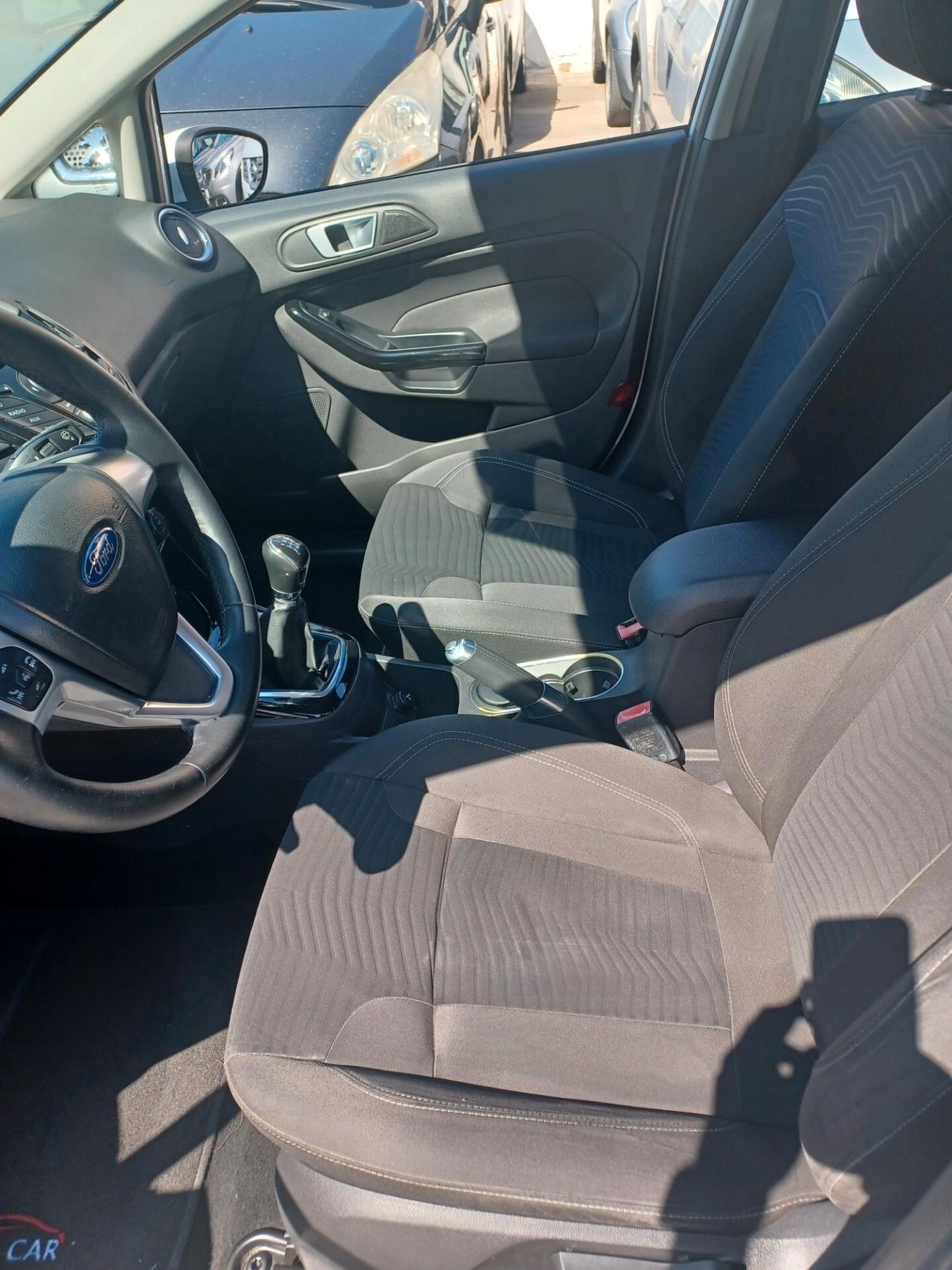Ford Fiesta 1.6 TDCi 95CV 5 porte Titanium