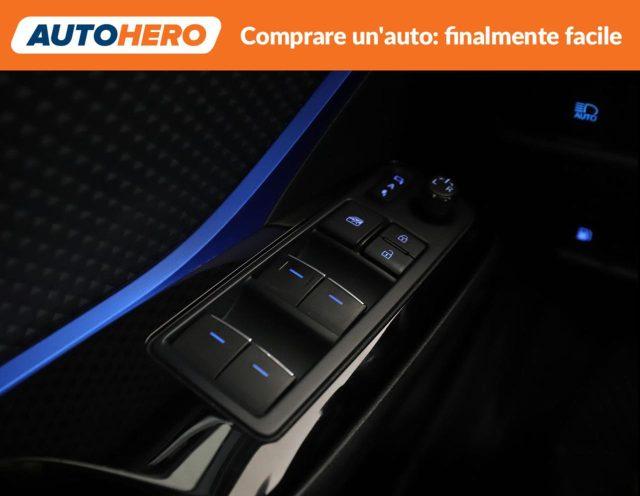 TOYOTA C-HR 2.0 Hybrid E-CVT Style