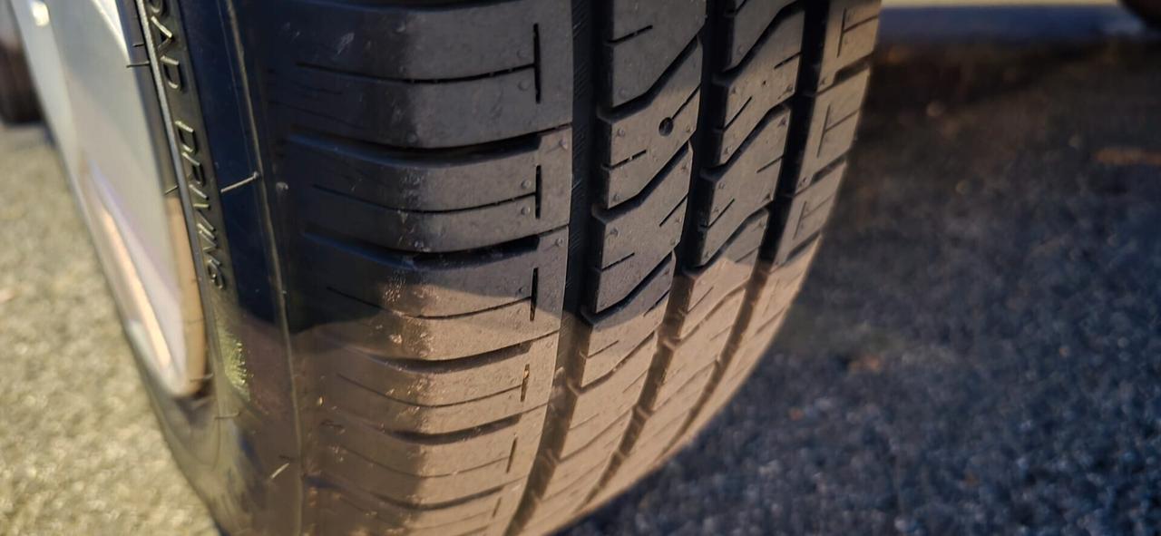 Fiat Qubo F i o r i n o 1.3 Multijet tagliandato garanzia permute