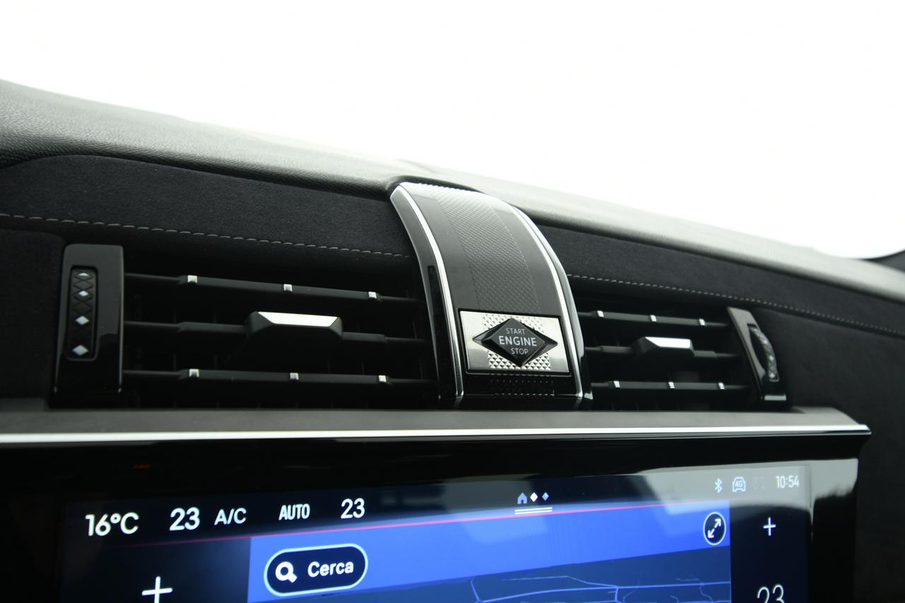 DS DS7 1.5 bluehdi Performance Line+ 130cv auto CAMERA+NEOPATENTATI