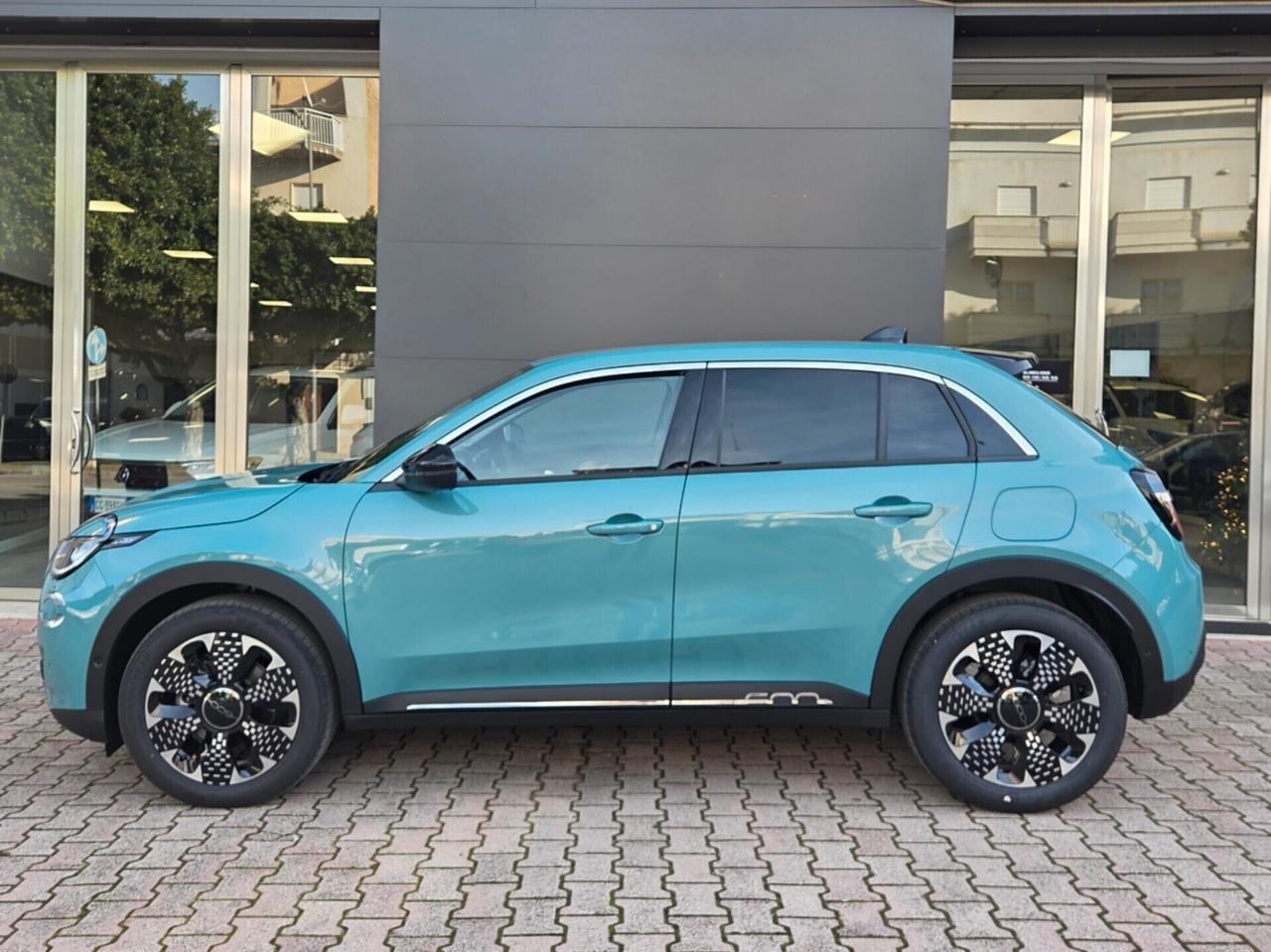 Fiat 600 Hybrid 110 CV DCT MHEV La Prima KM0