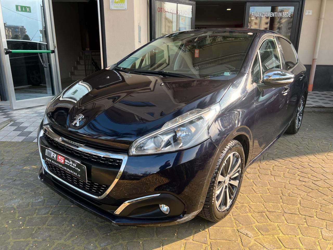 Peugeot 208 PureTech 82 5 porte Allure
