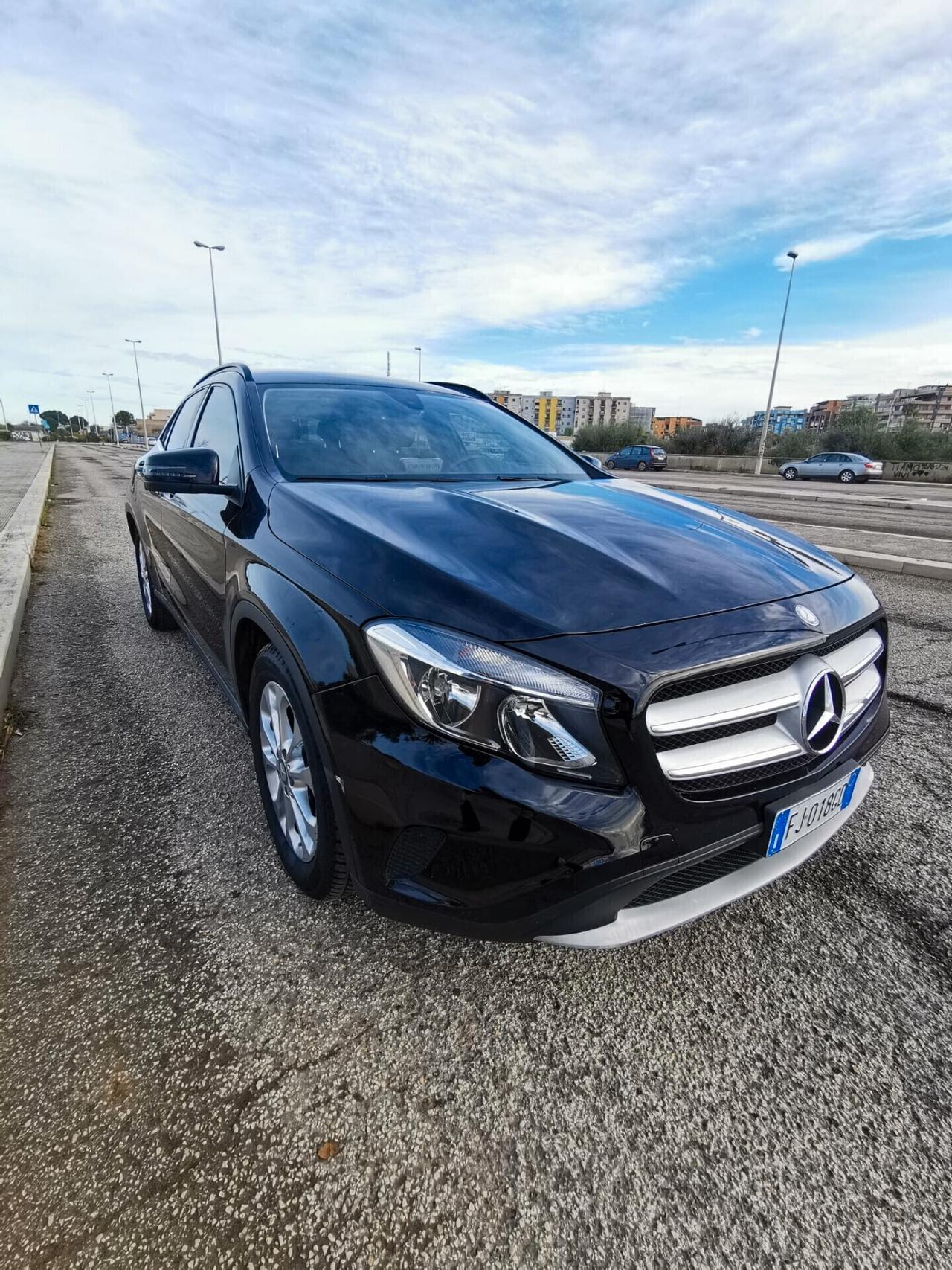 Mercedes-benz GLA 180 d Aut. Premium 2017