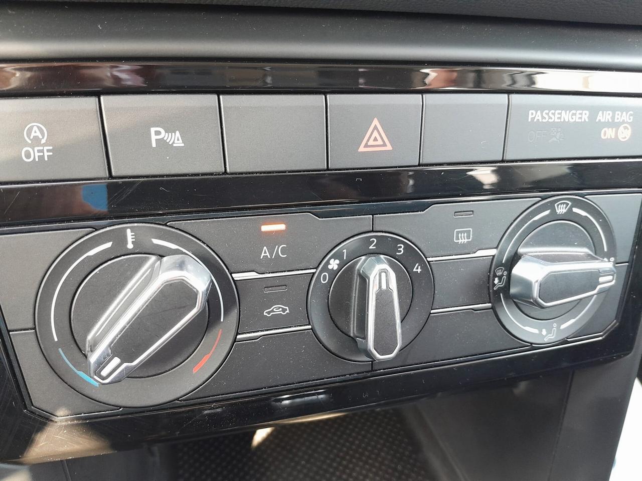 VOLKSWAGEN T-CROSS 1.0 TSI STYLE 95CV AZIENDALE