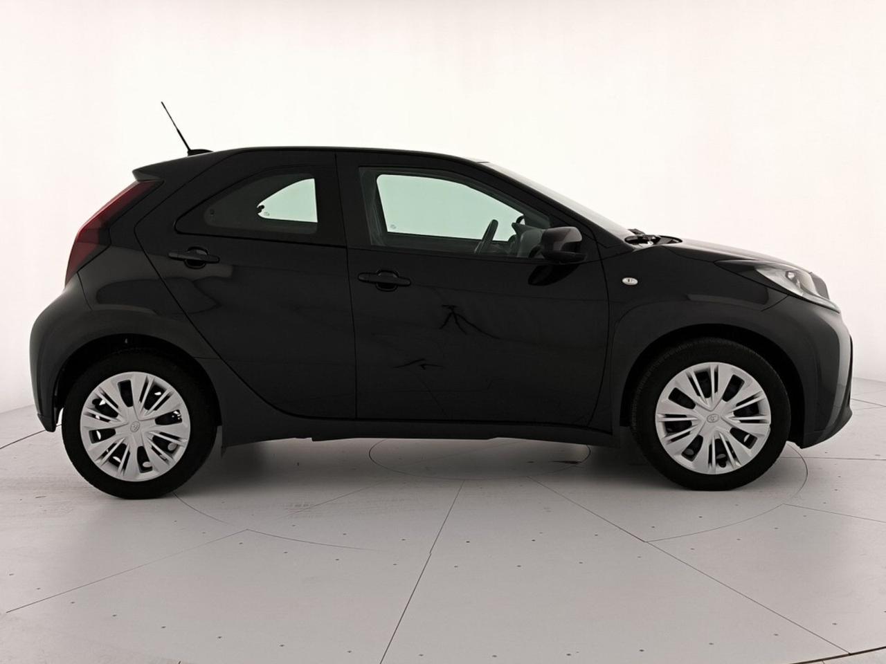 Toyota Aygo x 1.0 active 72cv