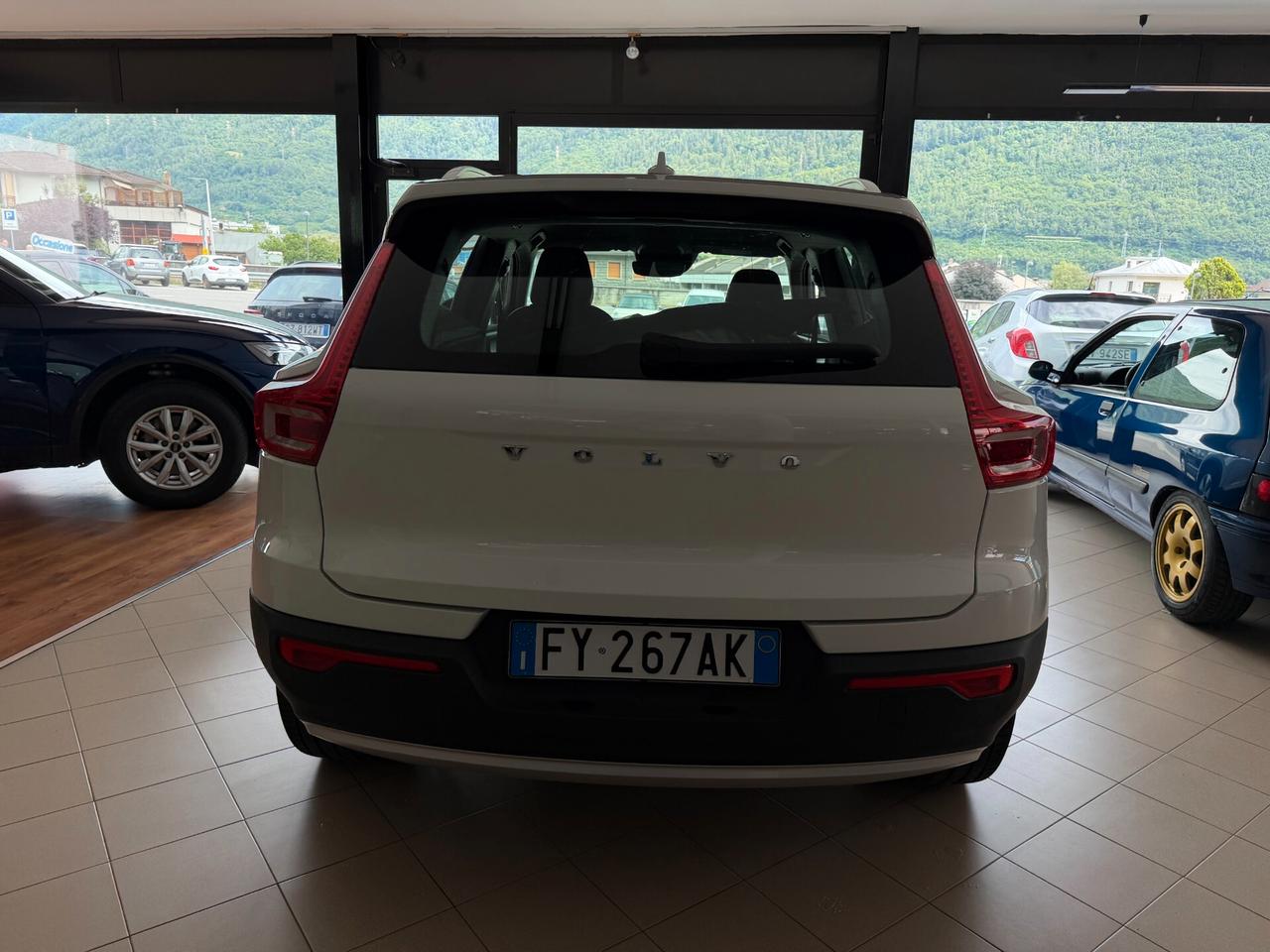 Volvo XC40 2.0cc 190Cv Automatica-Retrocamera