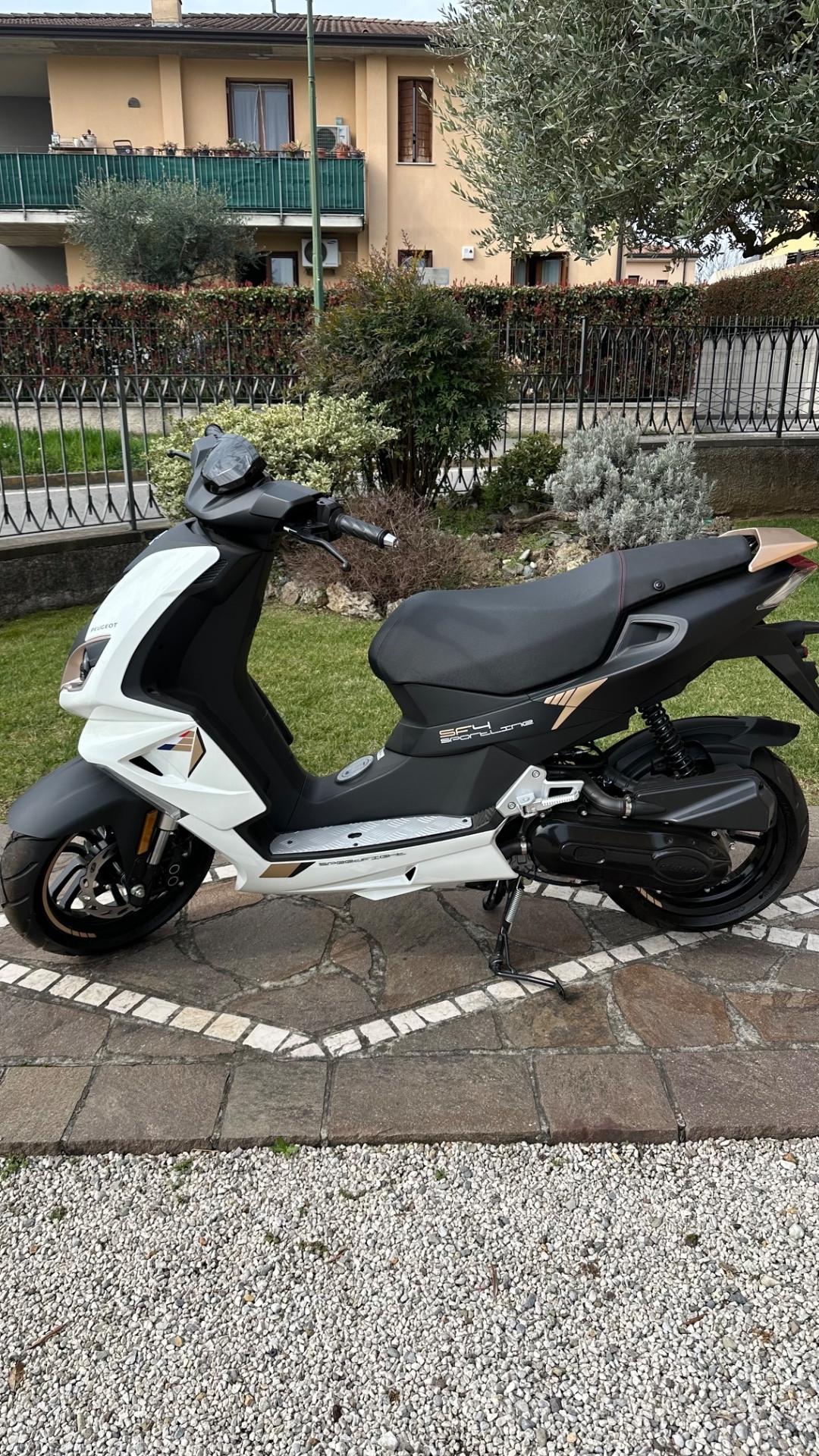 Peugeot Speedfight4 50 4 tempi km 0