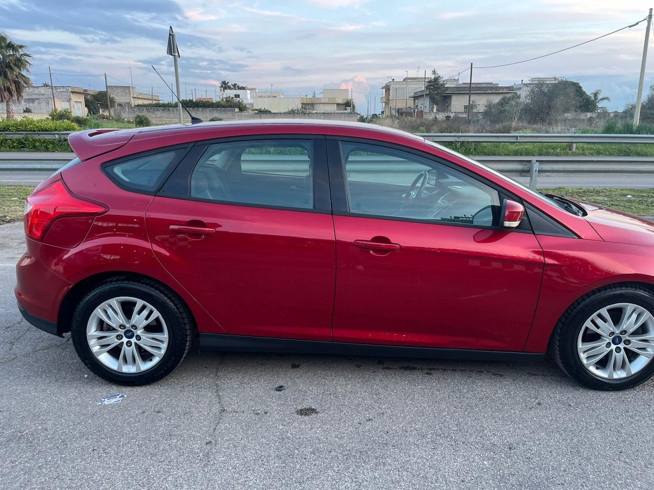 Ford Focus 1.6 TDCi 115 CV Titanium Unipro 2012