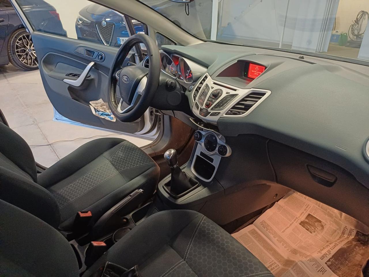 Ford Fiesta 1.6 TDCi 95CV 5 porte Titanium