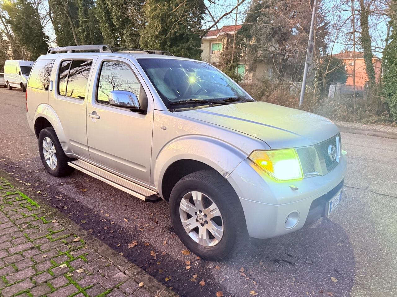 Nissan 2.5- 4X4- 7 POSTI- PERFETTAAAA OTTIME CONDI