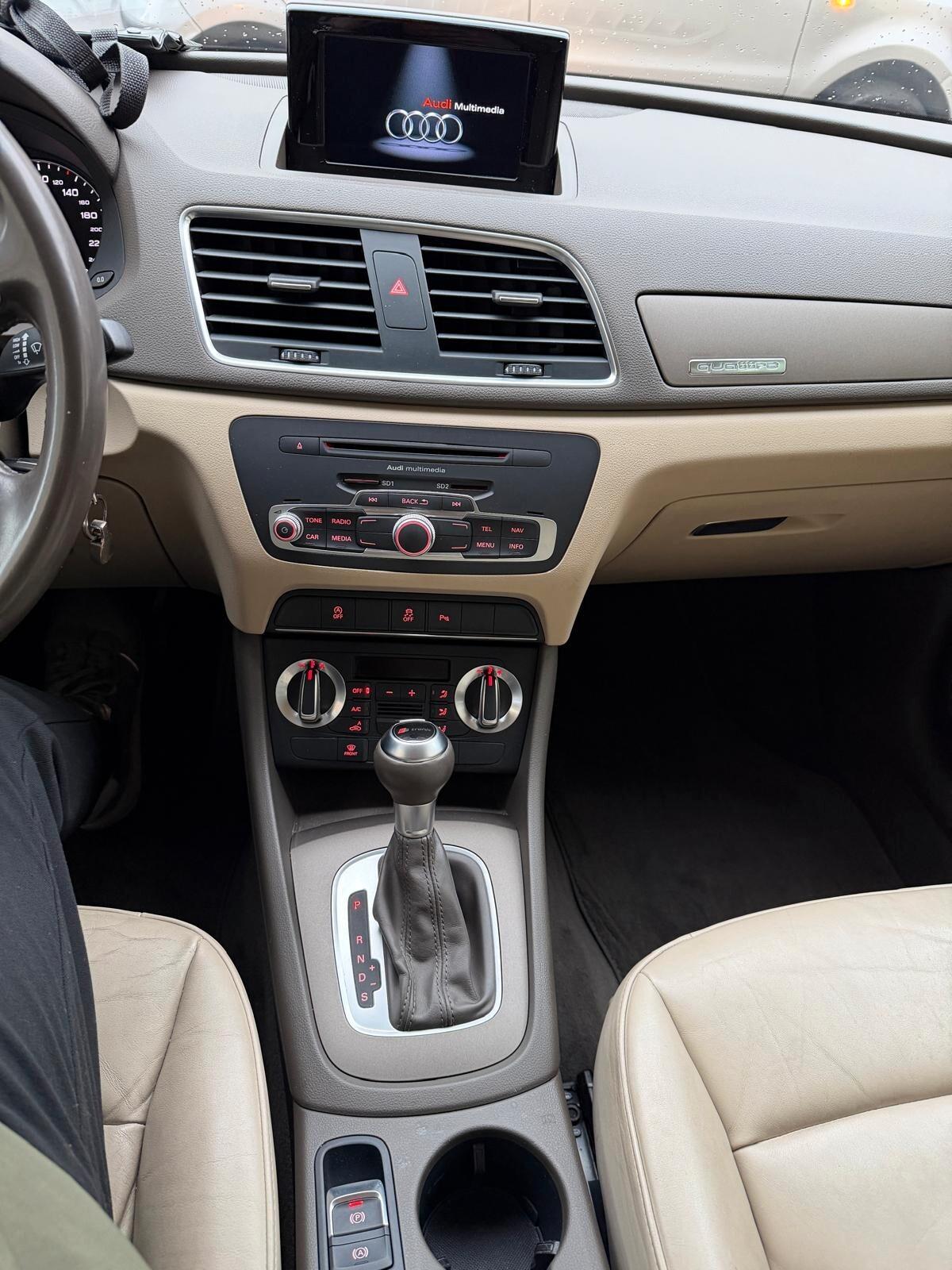 Audi Q3 2.0 TDI quattro S tronic Business