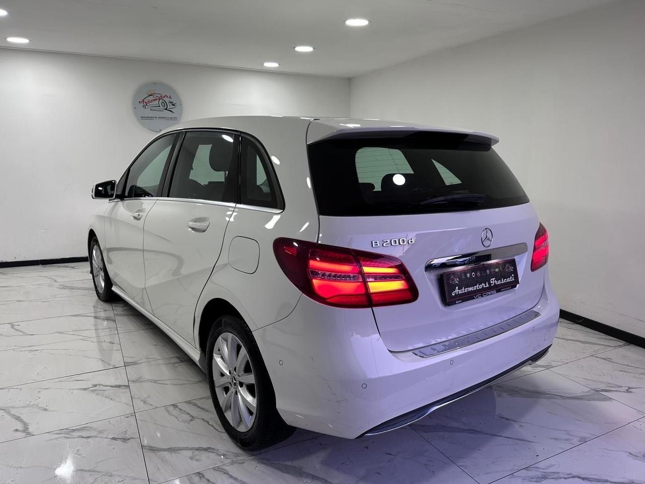 Mercedes-benz B 200 d Automatic -GARANTITA-LED-2018