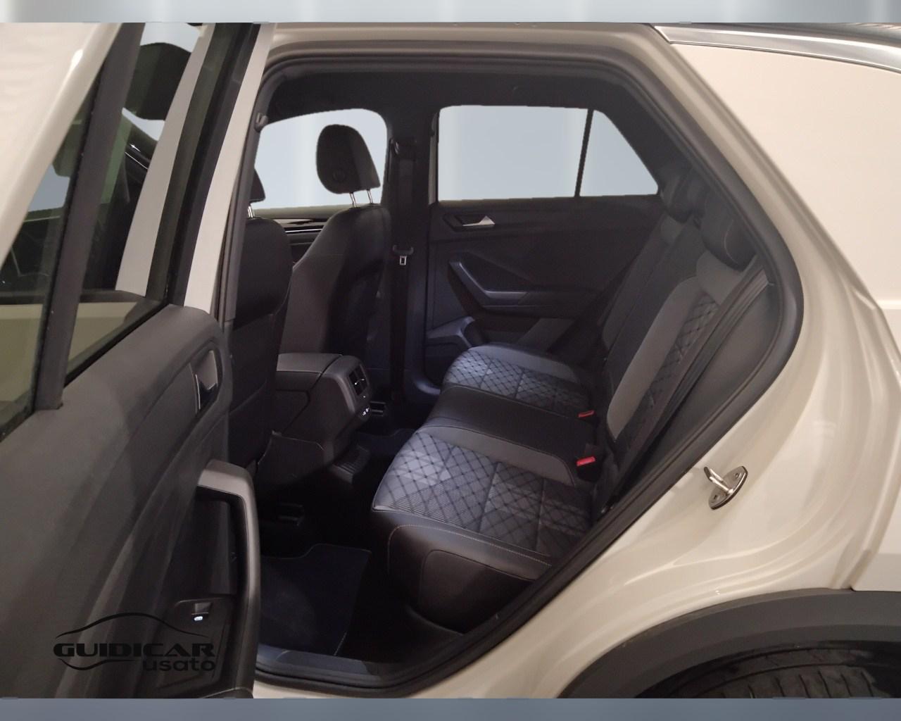 VOLKSWAGEN T-Roc I 2022 - T-Roc 1.0 tsi R-Line 110cv