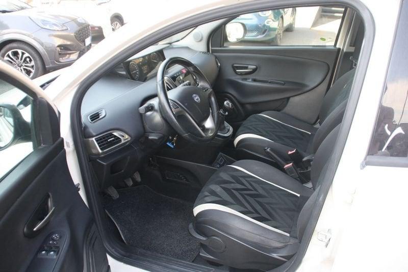 Lancia Ypsilon Ypsilon 1.2 69 CV 5 porte Gold