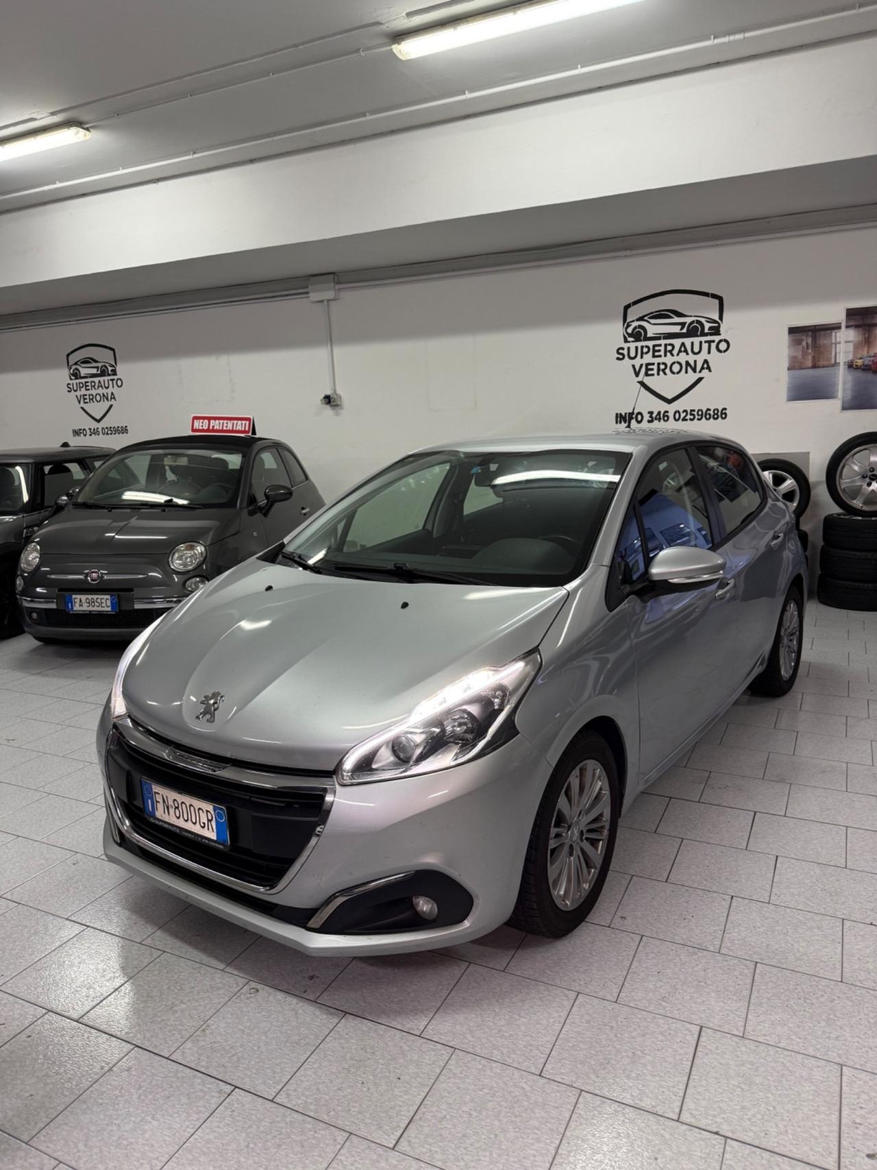Peugeot 208 puretech 82 5p GPL ALLURE