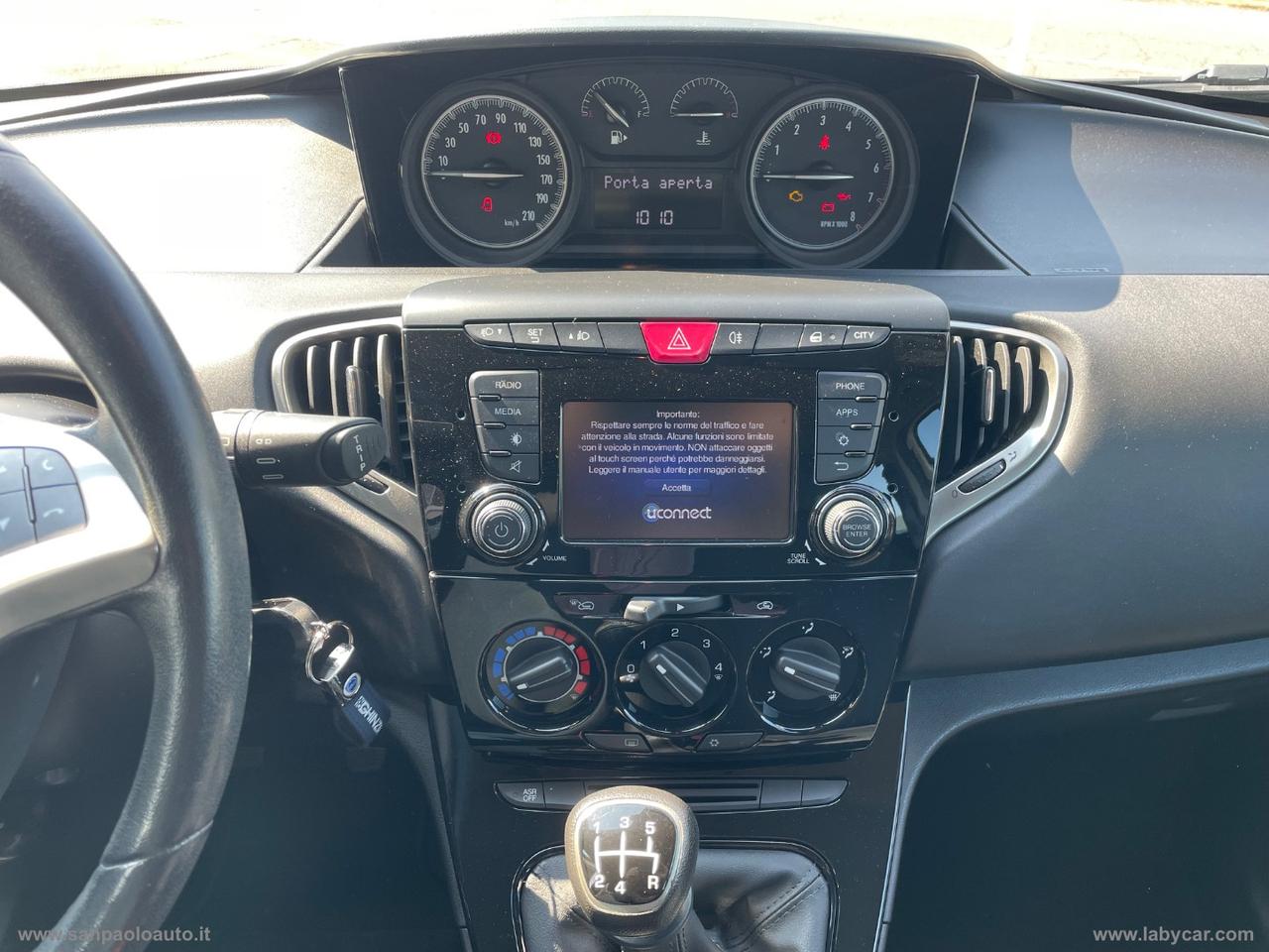 LANCIA Ypsilon 1.2 69 CV 5p. Gold