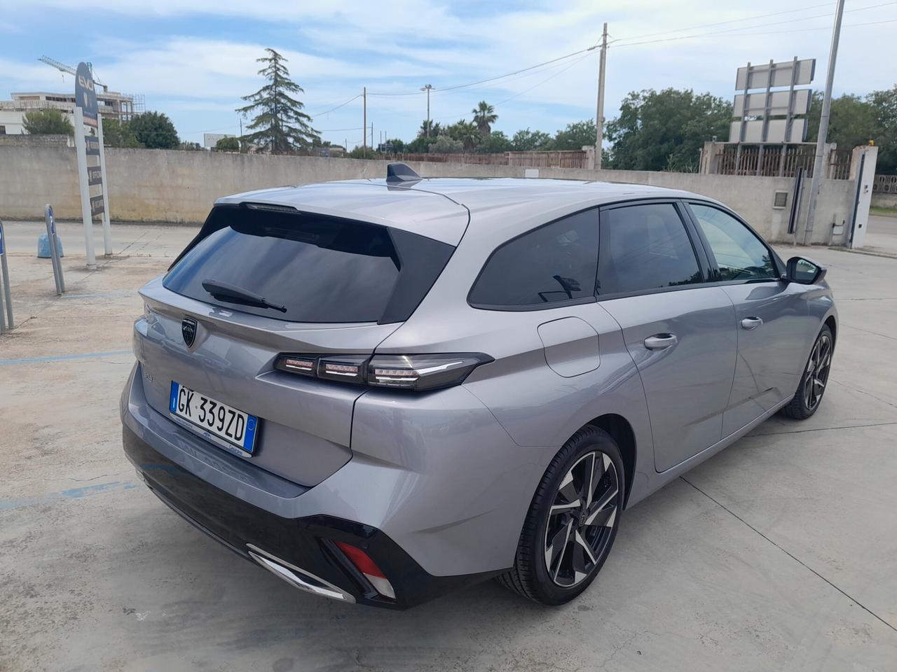 PEUGEOT 308 SW 1.5 BLUEHDI 130 CV Allure Pack