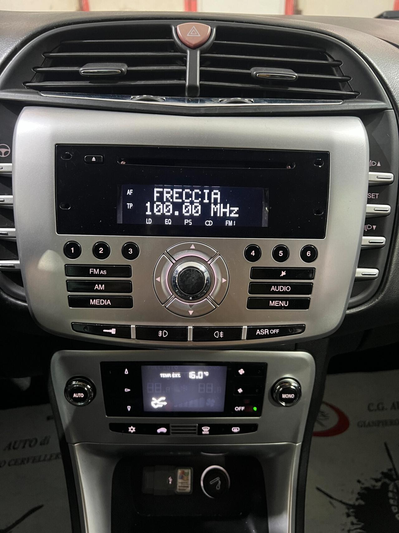 Lancia Delta 1.6 120 CV - PLATINO - 2011