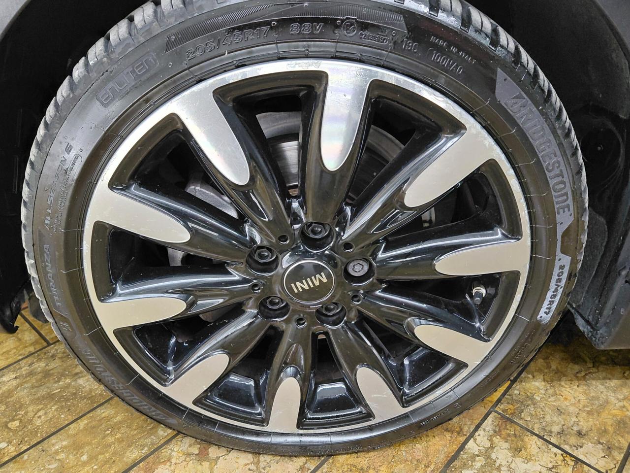 Mini 1.5 One anno 2018 soli 64000 km