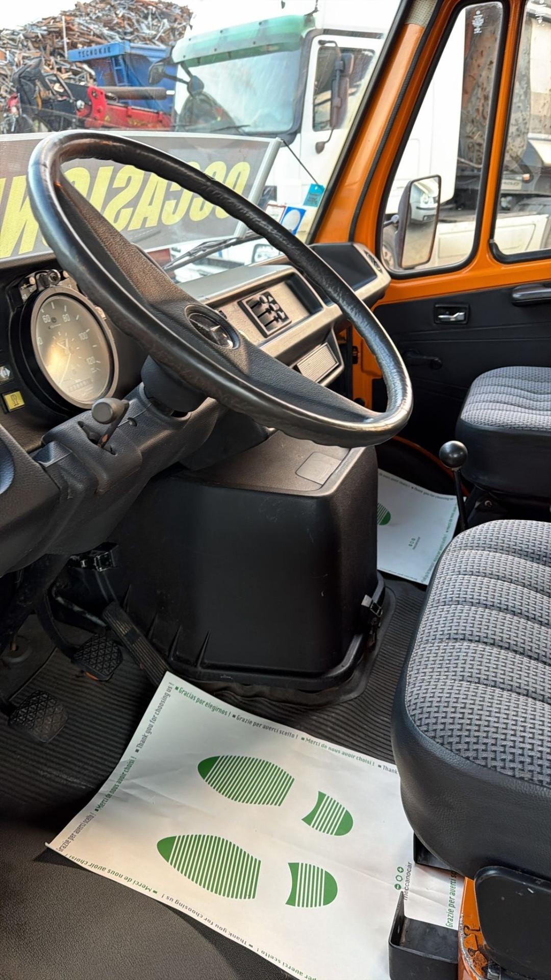 Mercedes Benz T1 Doppia cabina Motore nuovo