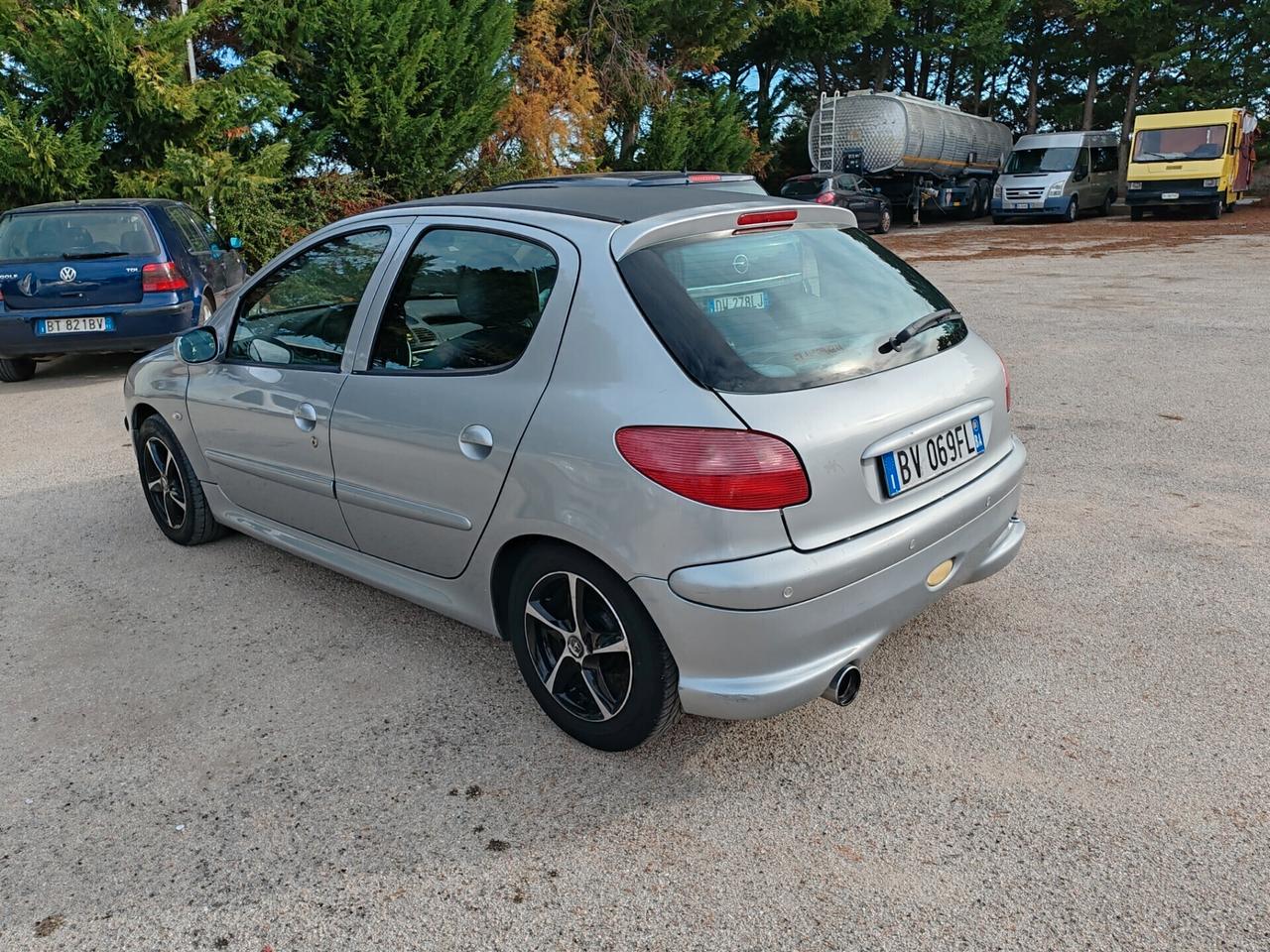 Peugeot 206 1.1 5p. XT