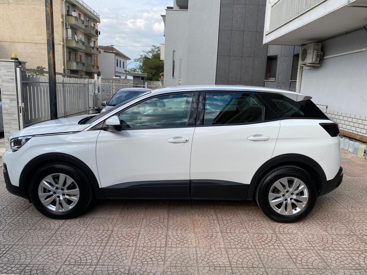 Peugeot 3008 BlueHDi 120 S&S Active