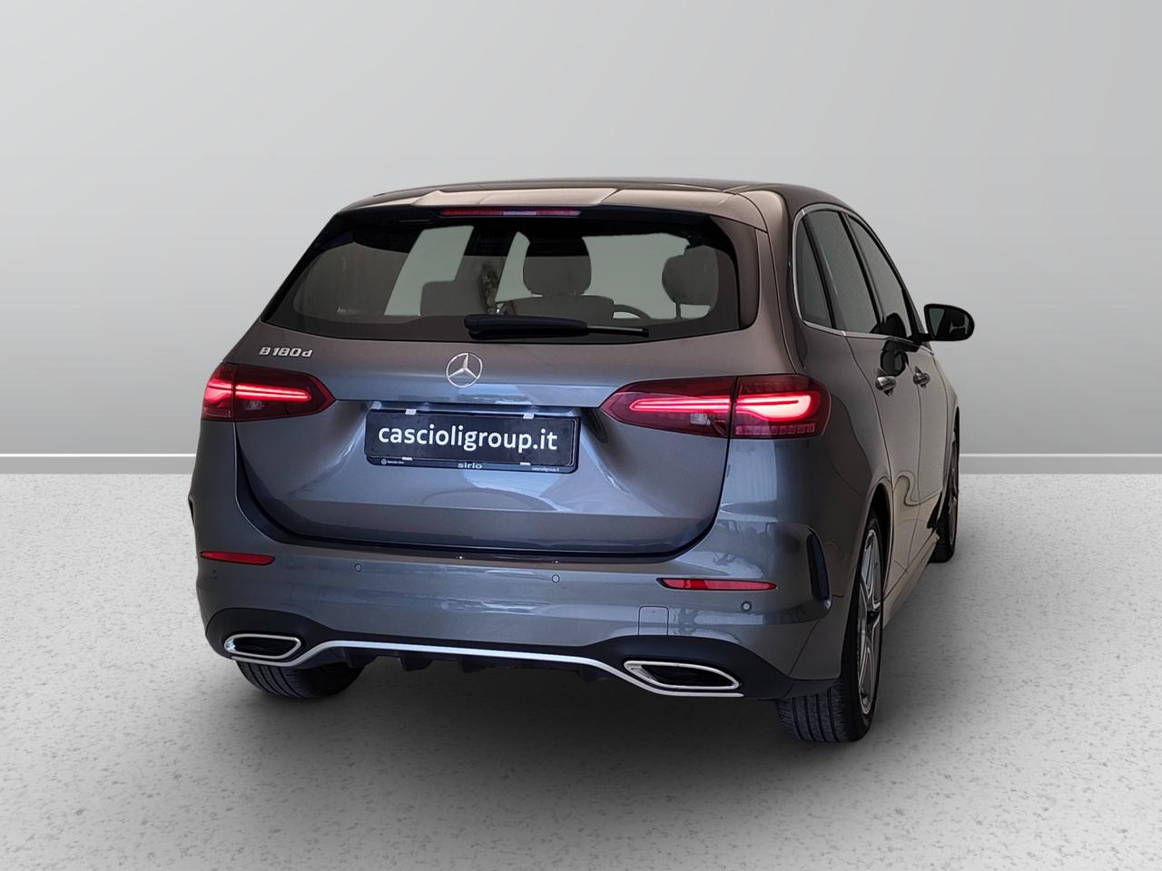 Mercedes-Benz Classe B - W247 2023 - B 180 d AMG Line Advanced Plus auto
