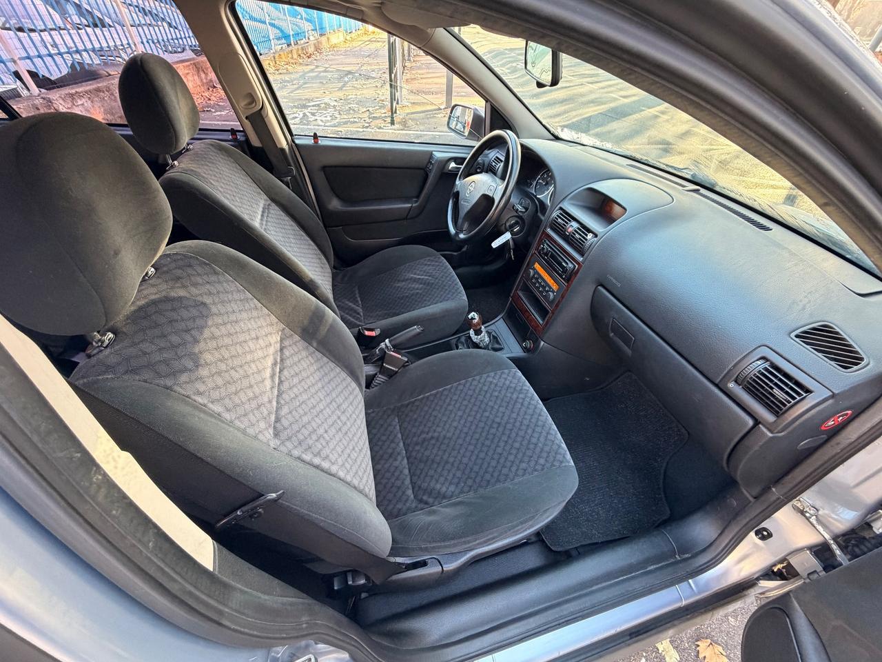 Opel Astra 1.6i Station Wagon Elegance EURO4 Benz