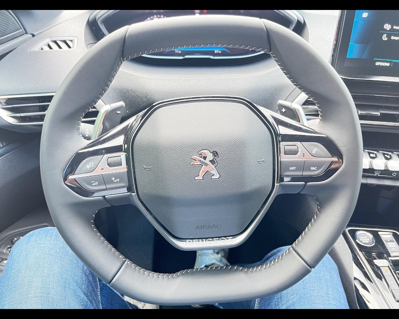 PEUGEOT 5008 BlueHDi 130 S&S EAT8 ALLURE PACK