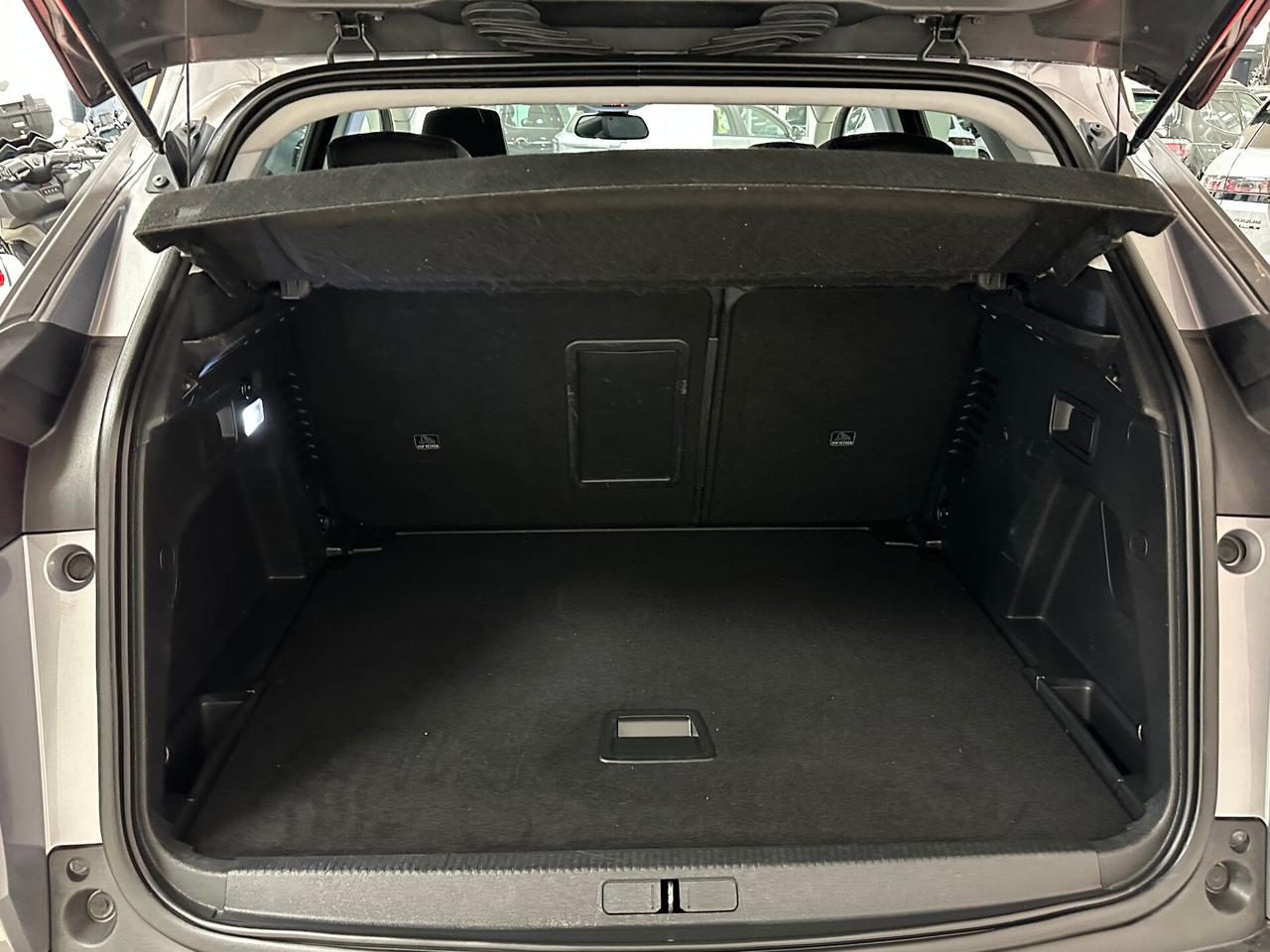 Peugeot 3008 BlueHDi 120 S&S EAT6 Allure - 2017