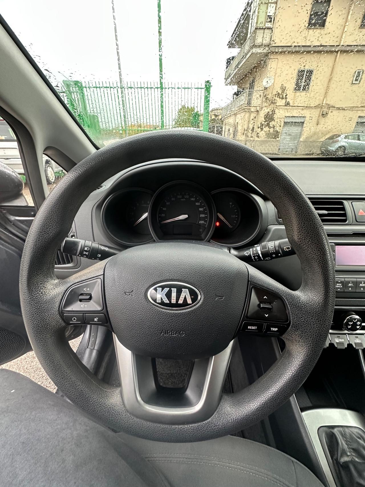 Kia Rio 1.1 CRDi WGT 5p. EX