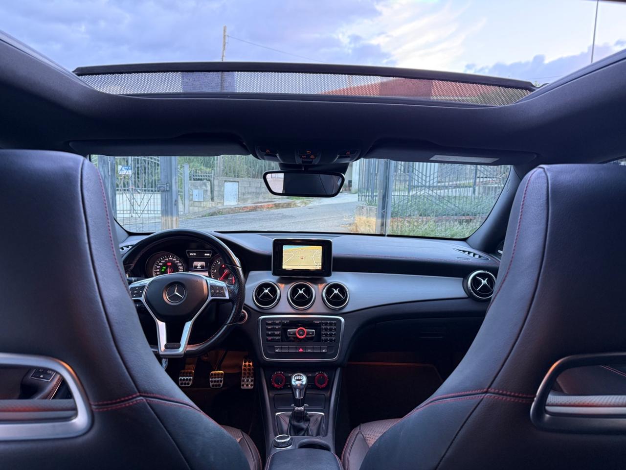 Mercedes CLA 200D Premium Amg Tetto Apribile Total Black