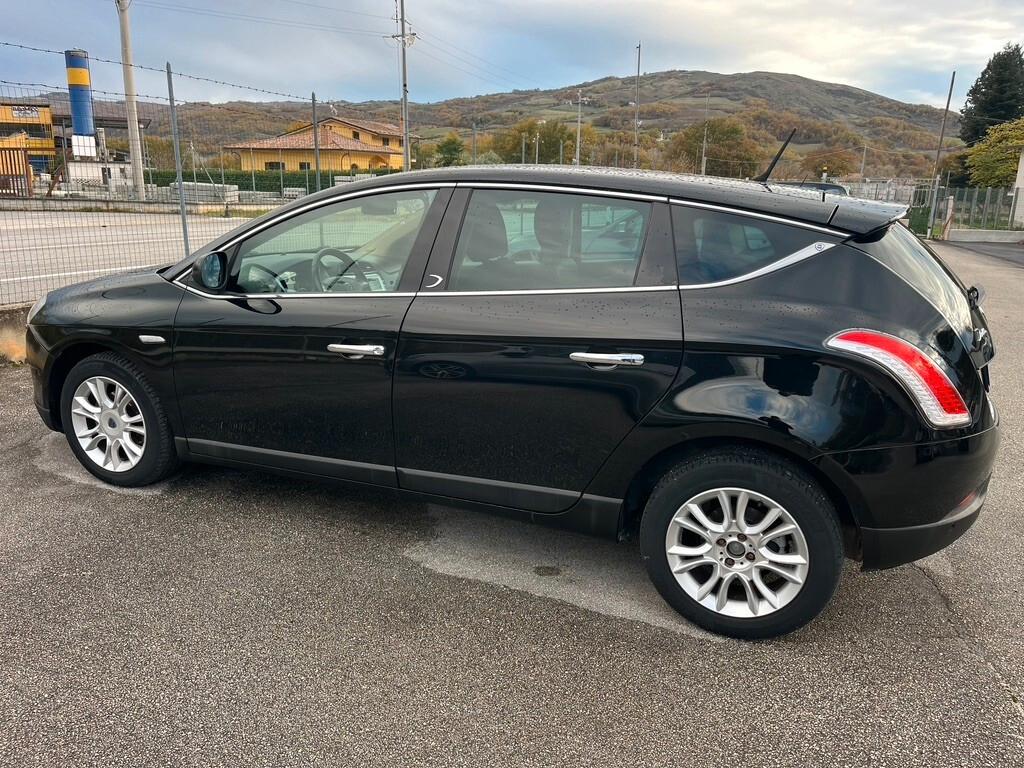 Lancia Delta 1.6 MJT DPF Gold