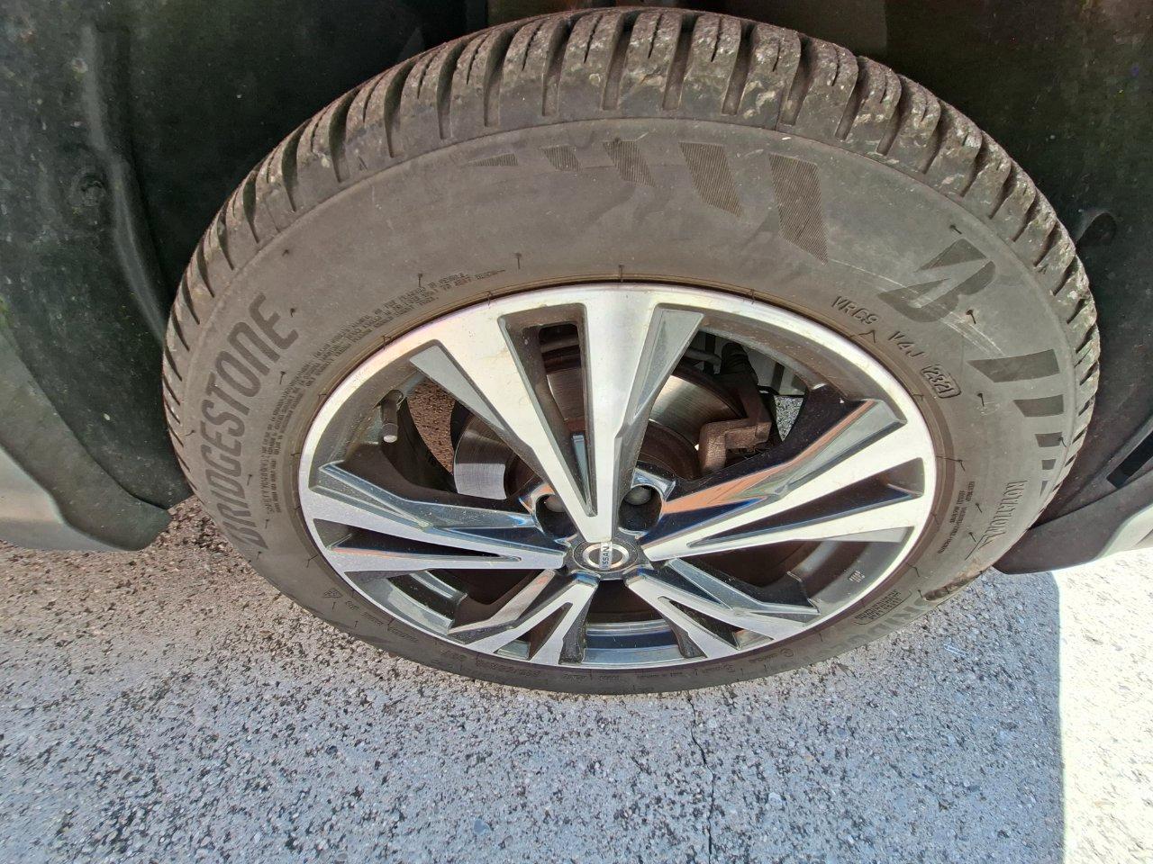 Nissan Qashqai 1.6 dci N-Connecta 2wd 130cv tetto panorama