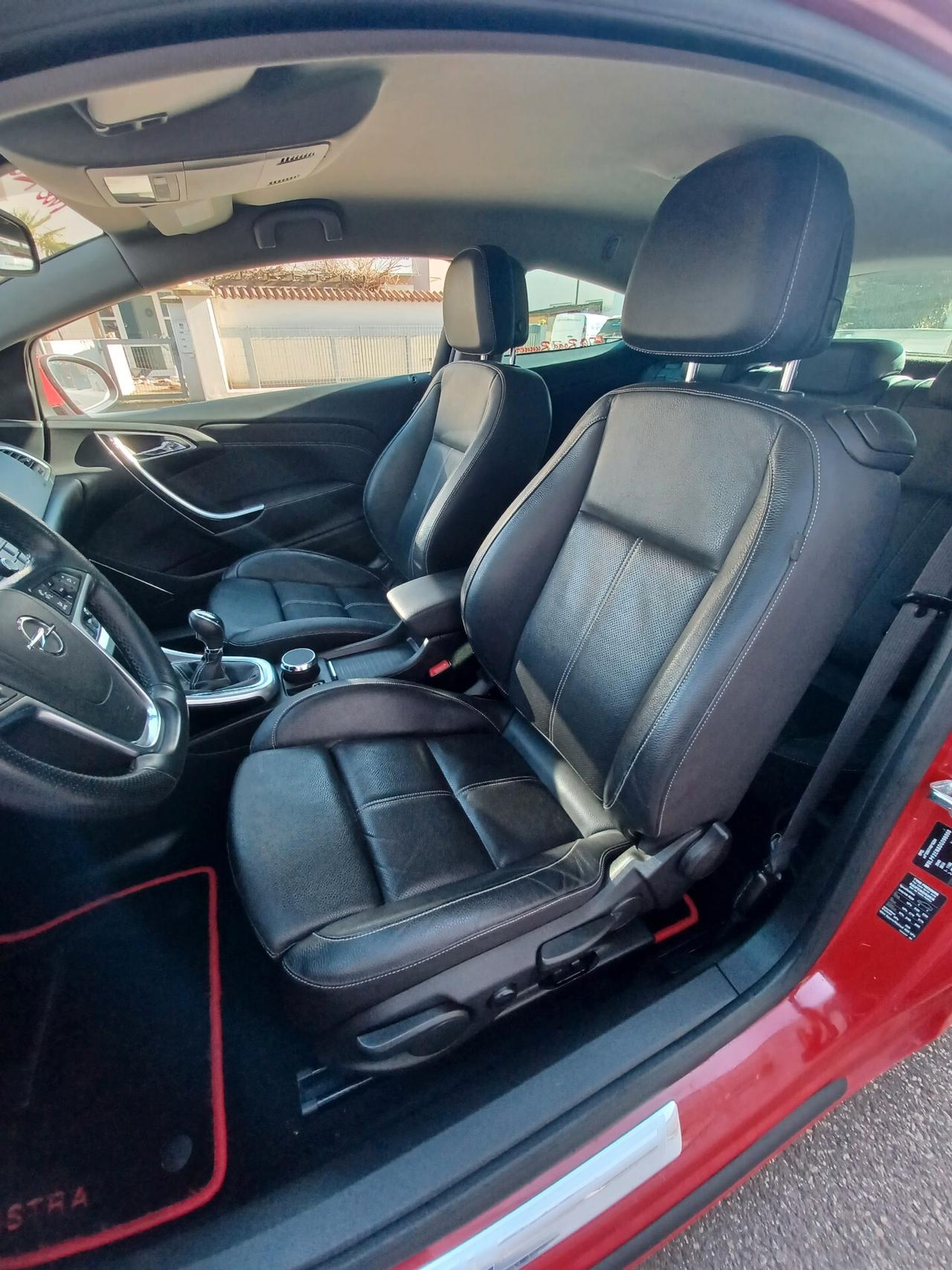 Opel Astra GTC 2.0 CDTI 165CV 3 porte aut.Cosmo S