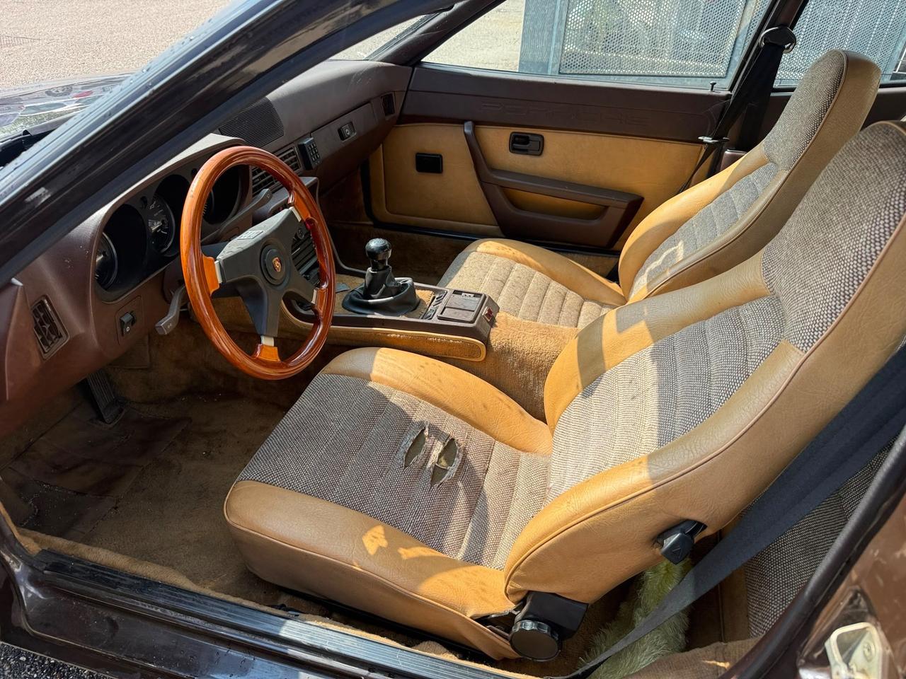 Porsche 924 2.0