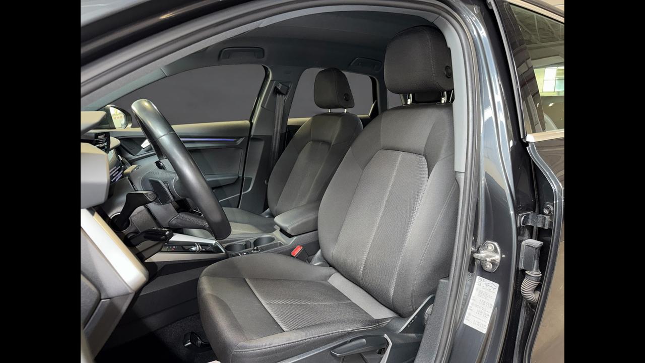 Audi AUDI A3 SPORTBACK 30 G-TRON S TRONIC