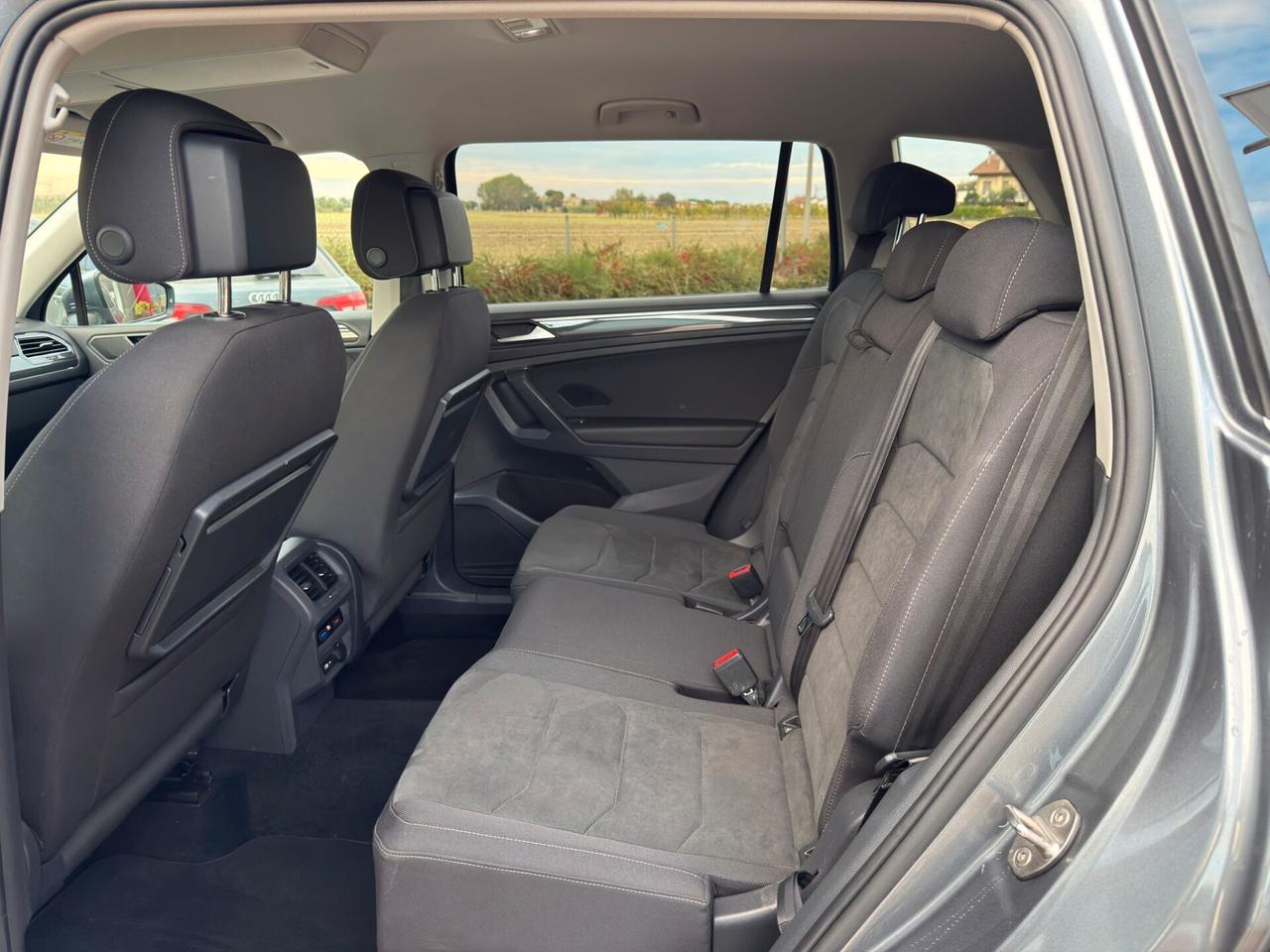 Volkswagen Tiguan Allspace R-Line 2.0 TDI 4Motion DSG 200 cv