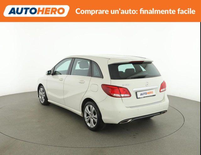 MERCEDES-BENZ B 180 d Sport