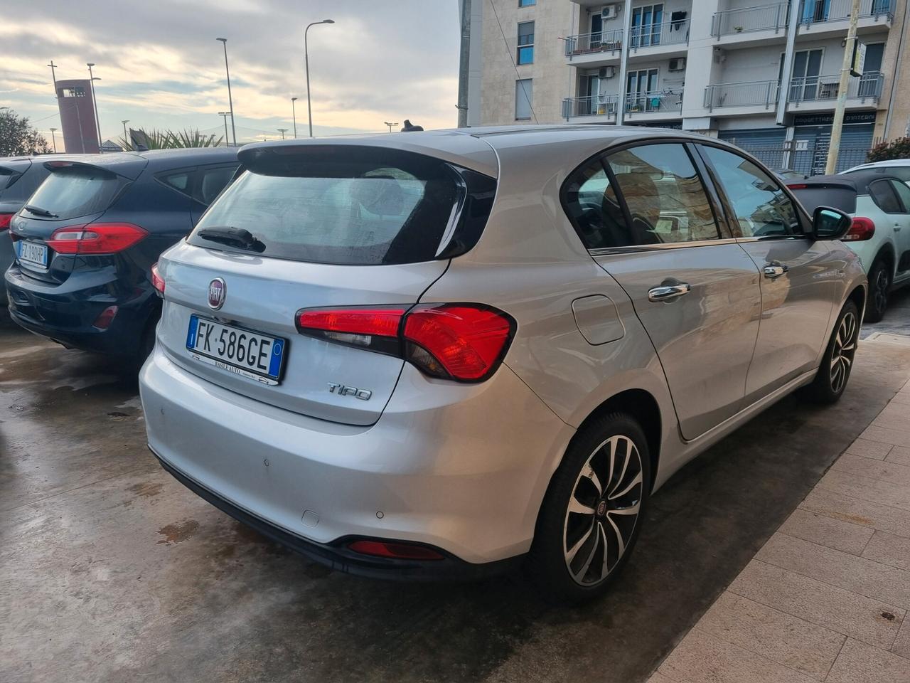 Fiat Tipo 1.6 Mjt S&S 5 porte Lounge