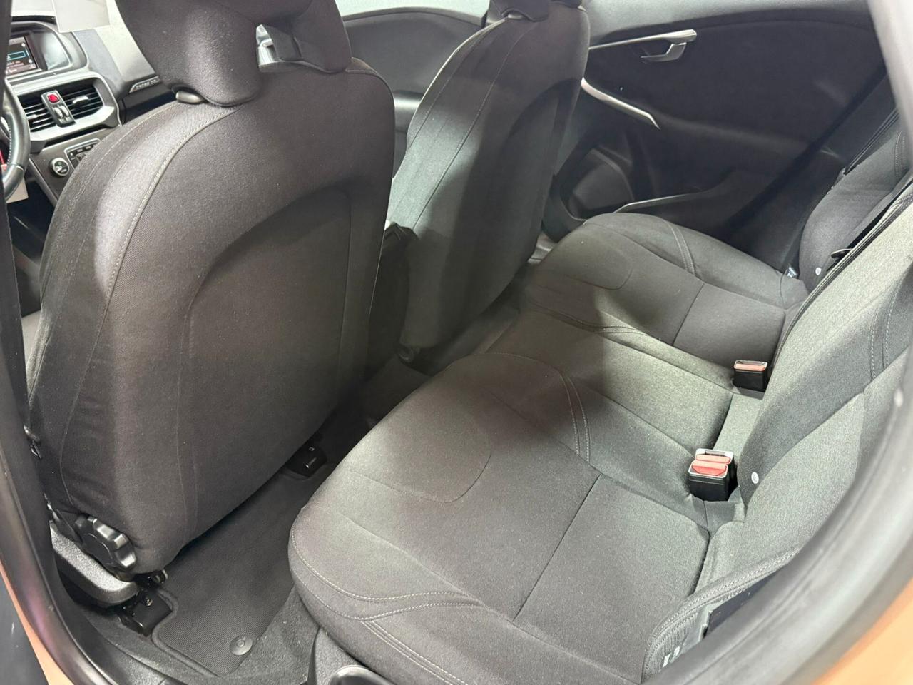 Volvo V40 Cross Country D2 1.6 114cv - 2014