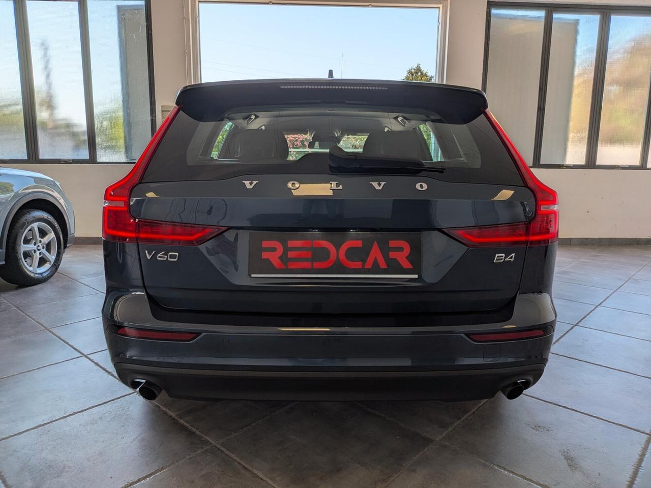 VOLVO V60 2.0 B4