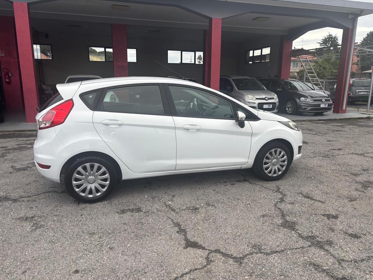 Ford Fiesta 1.0 80CV 5 porte Titanium