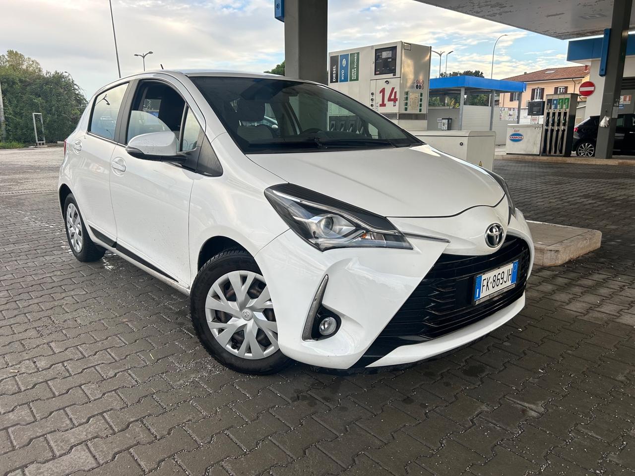 Toyota Yaris 1.0 5p Active