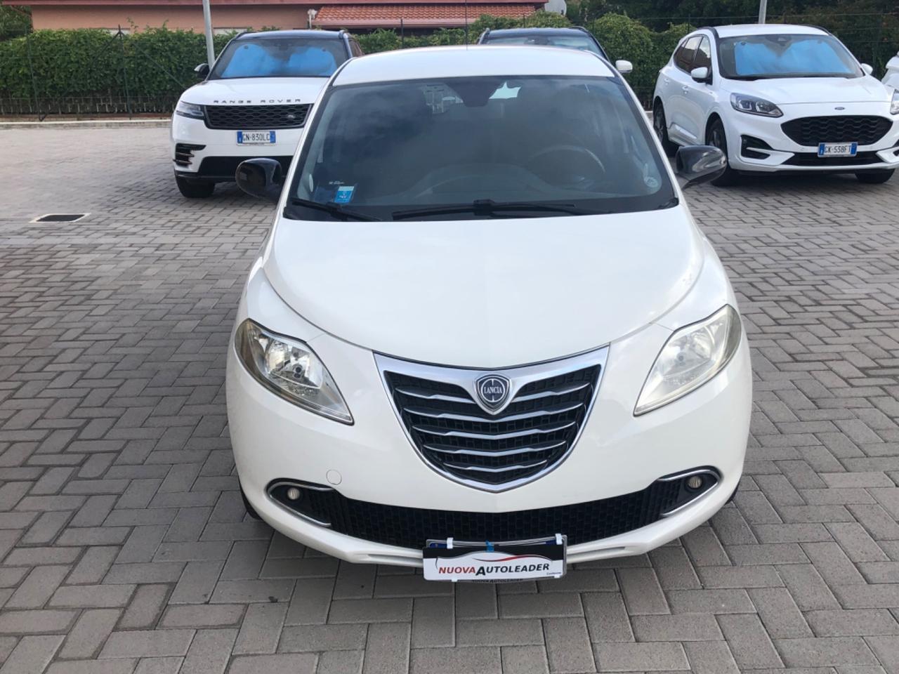 Lancia Ypsilon 1.2 69 CV Unyca 2011